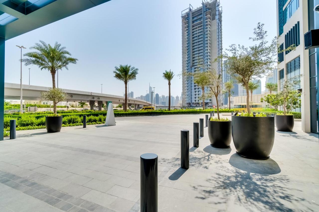 Vida Emirates Hills Residences Дубай Екстериор снимка